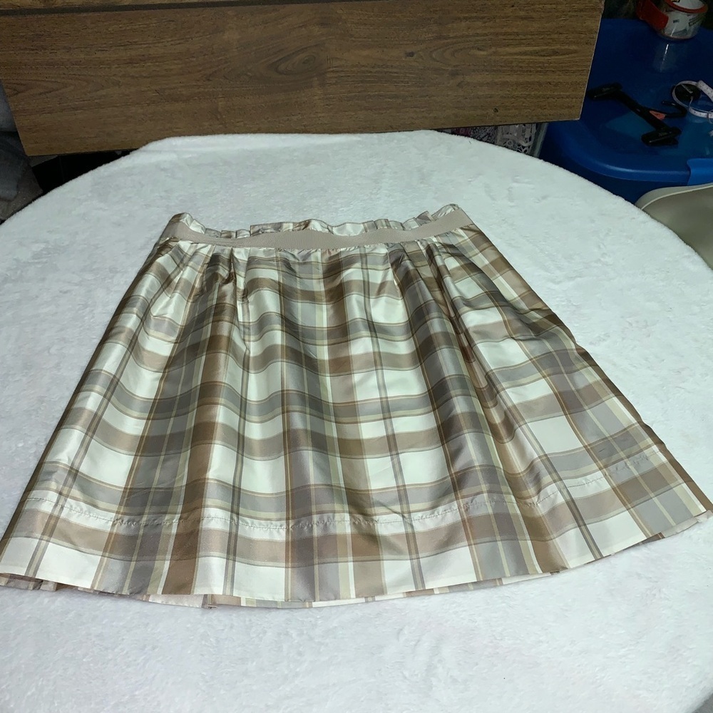 The Limited paper bag style waist tan plaid skirt size 6 - Picture 7 of 7